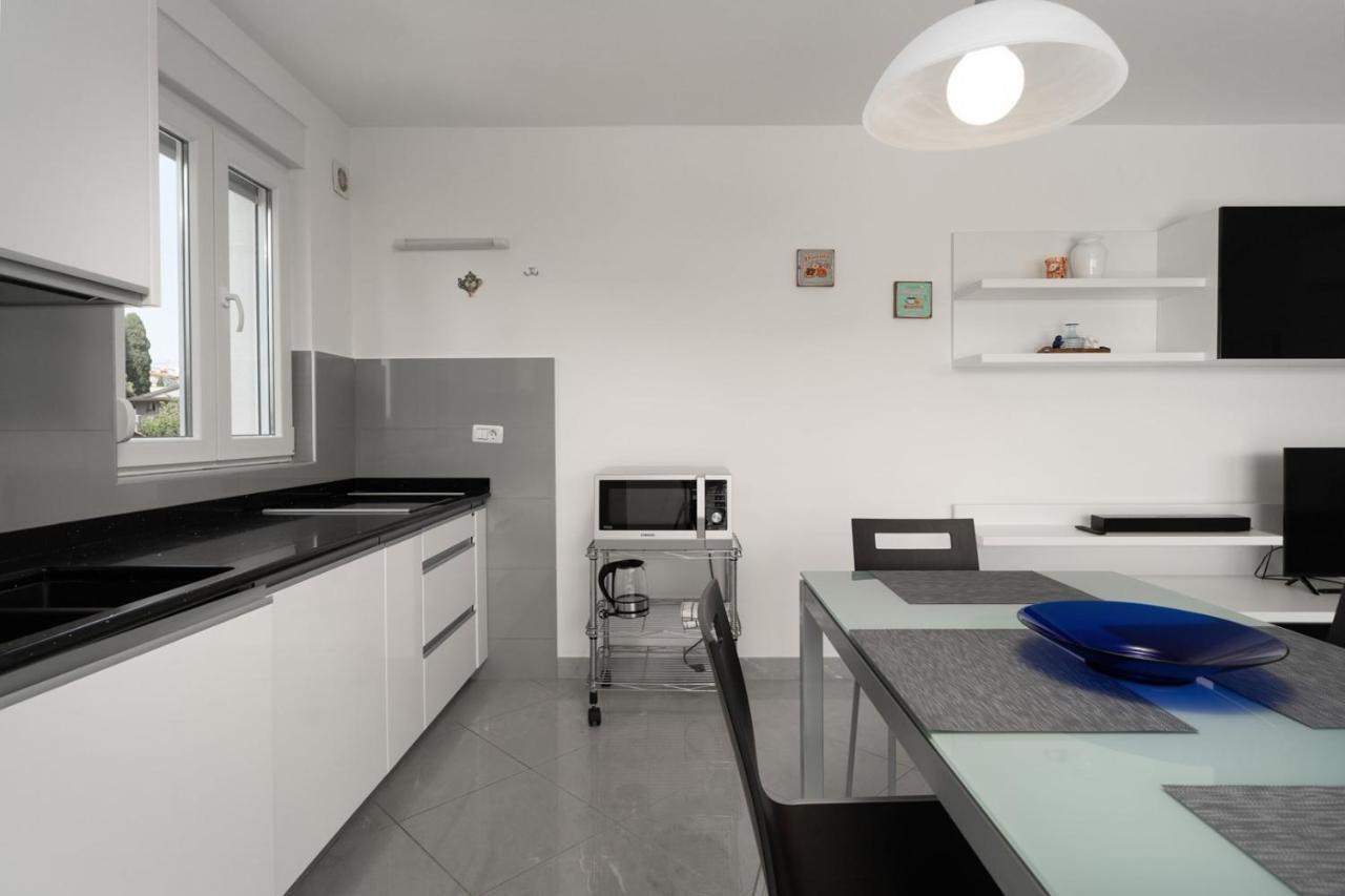 Apartment Sky By Seeadria Agency Novigrad  Exterior photo
