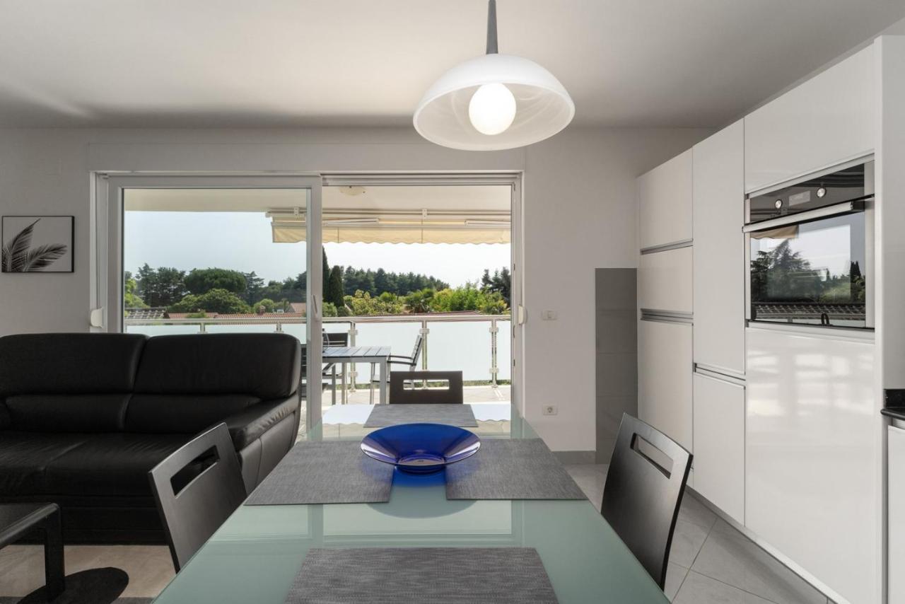 Apartment Sky By Seeadria Agency Novigrad  Exterior photo