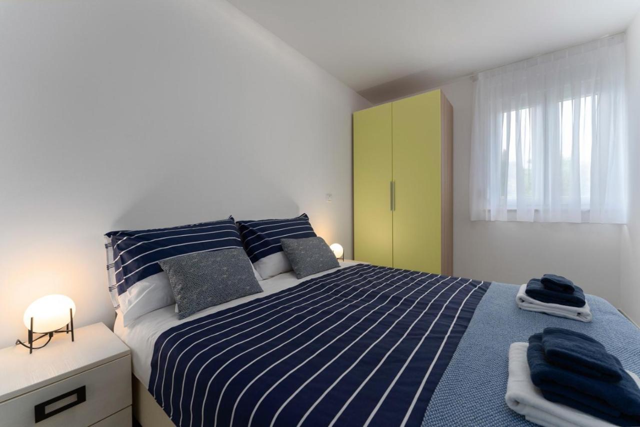Apartment Sky By Seeadria Agency Novigrad  Exterior photo